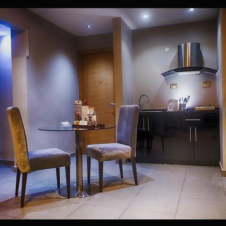 Crystal Suites Amman Ngoại thất bức ảnh